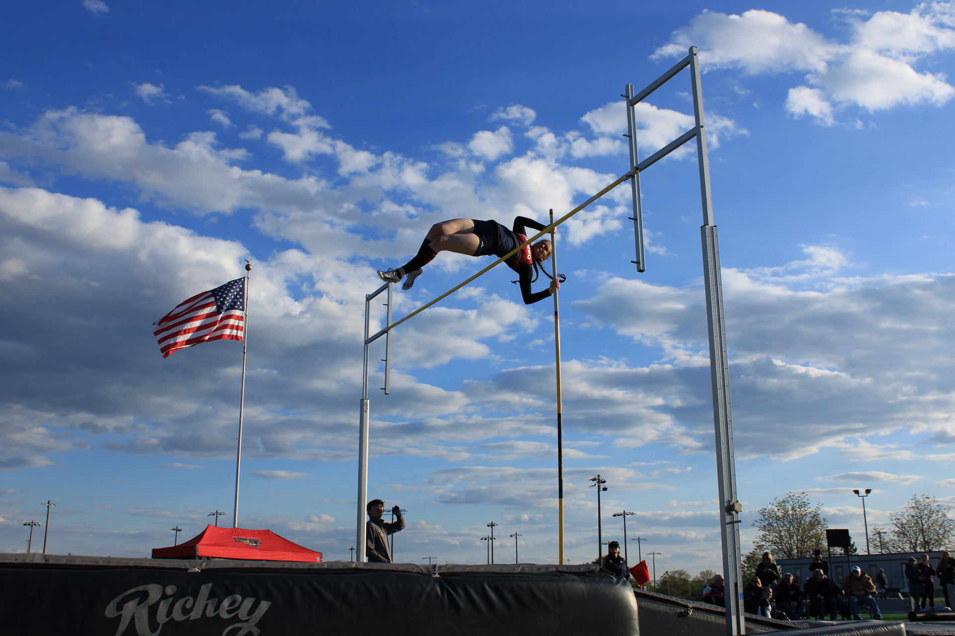V-Hawks Qualify Three in Outdoor Track &amp; Field National Championships