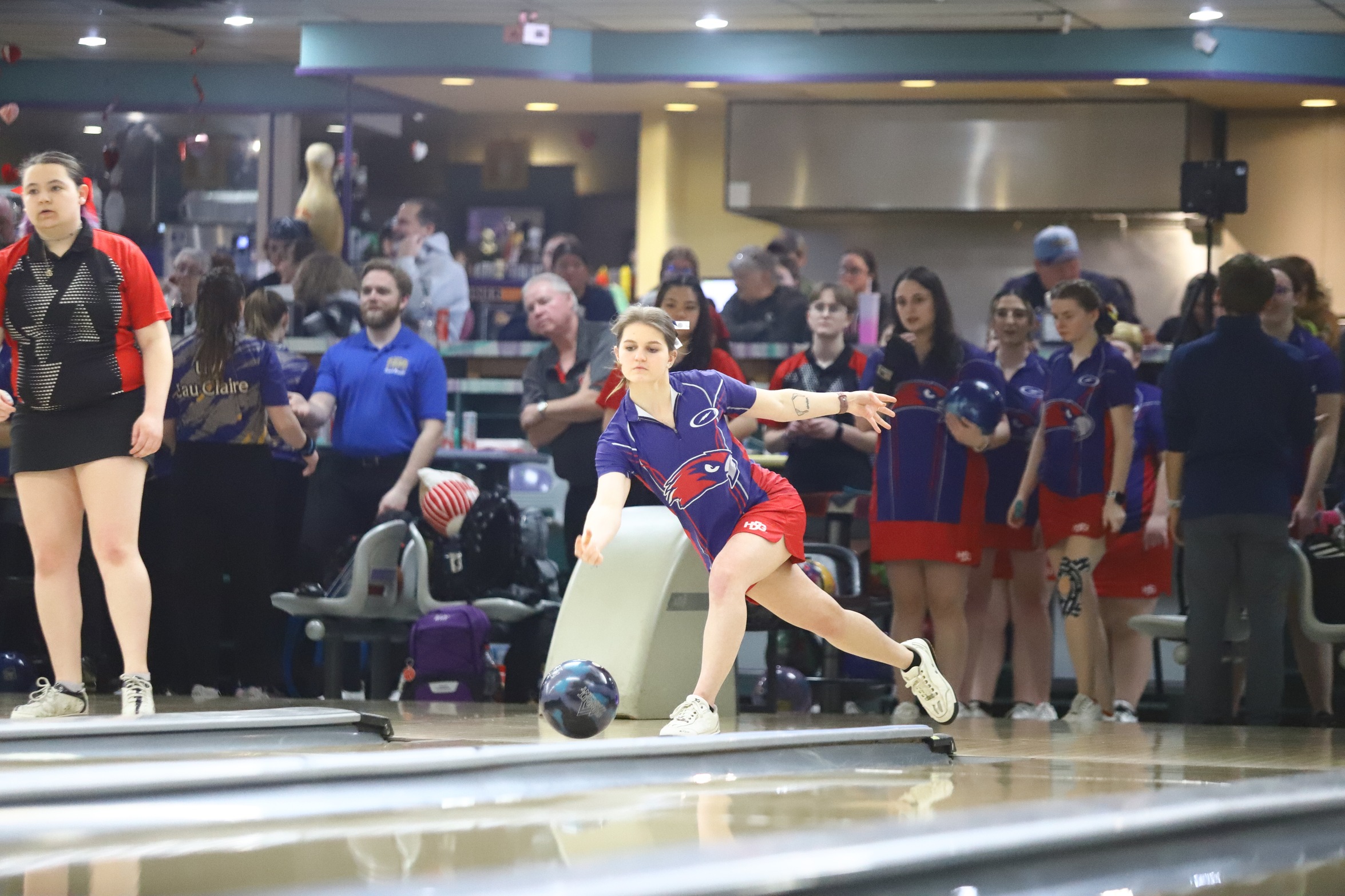 V-Hawks Claim Crown at Home Invite