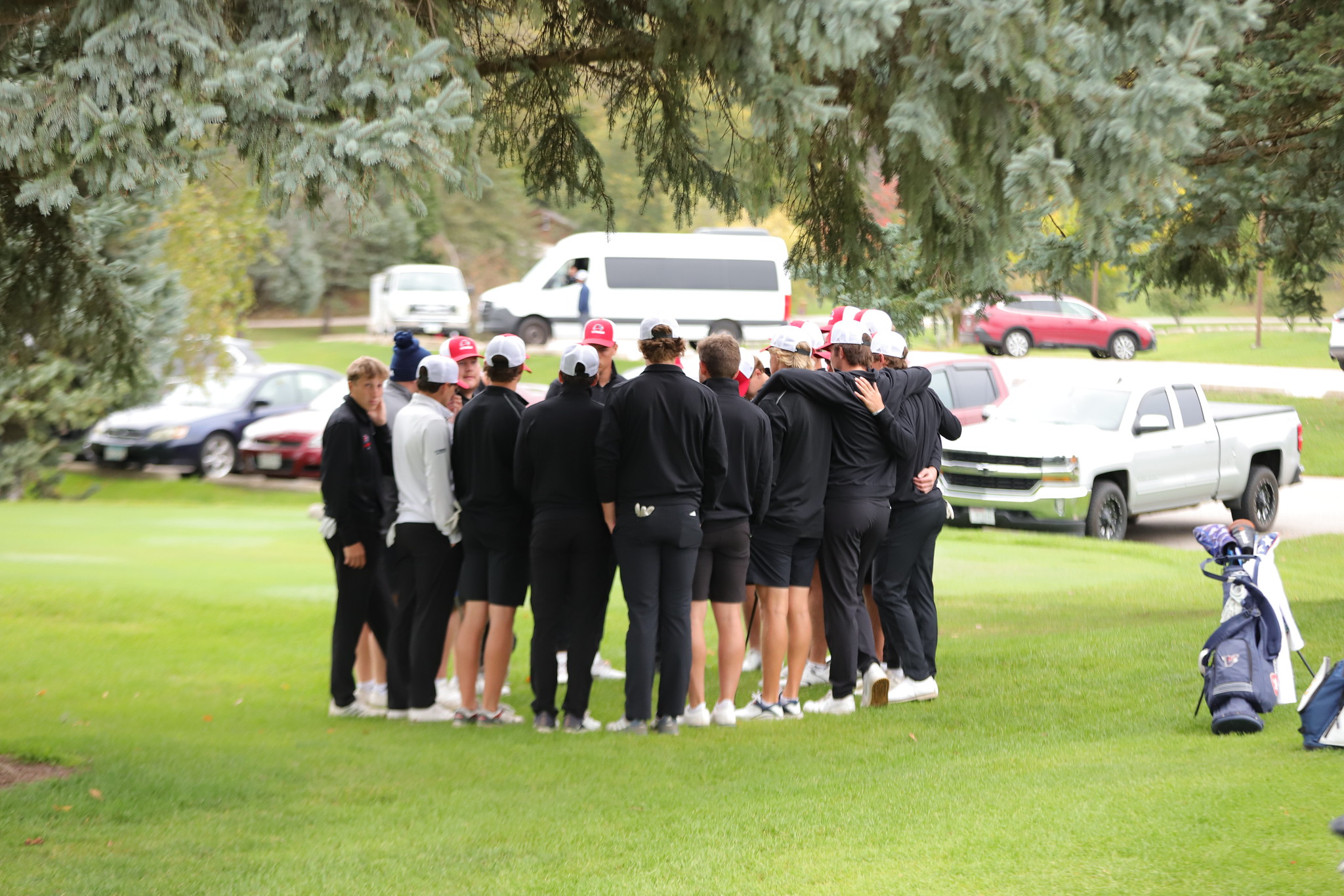 V-Hawks place 6th at Redtail Spring Shootout